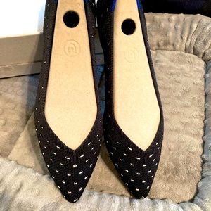 NIB Ivory Dot Rothy’s Point